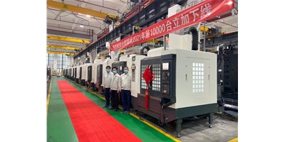里程碑：yl6776永利集团精机2021年第10000台立加下线